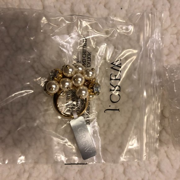 J. Crew Gold Pearl Cubic Zirconia Statement Ring - Picture 6 of 6